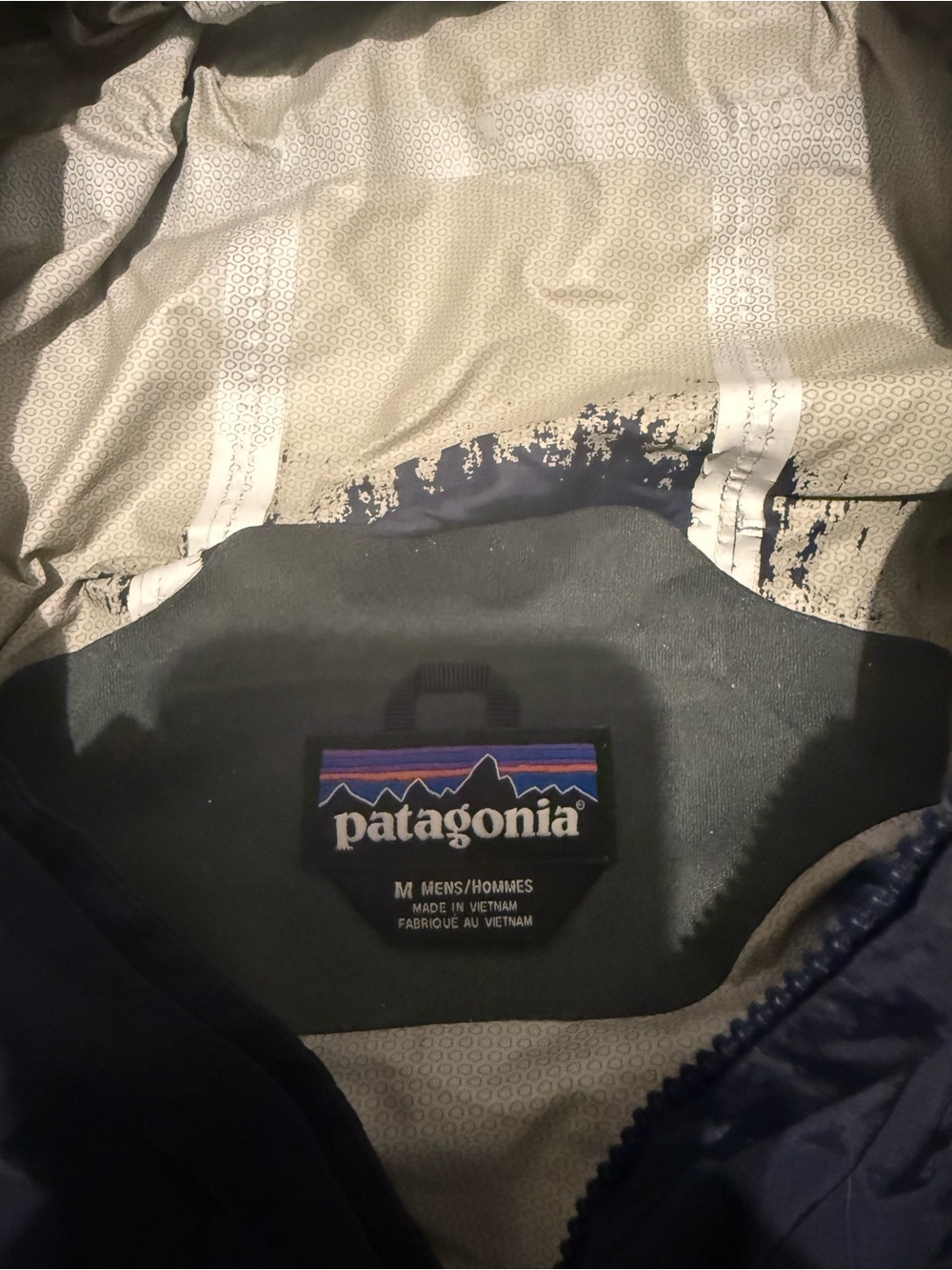 Patagonia Dark Navy Hooded Rain Jacket - Picture 3 of 3